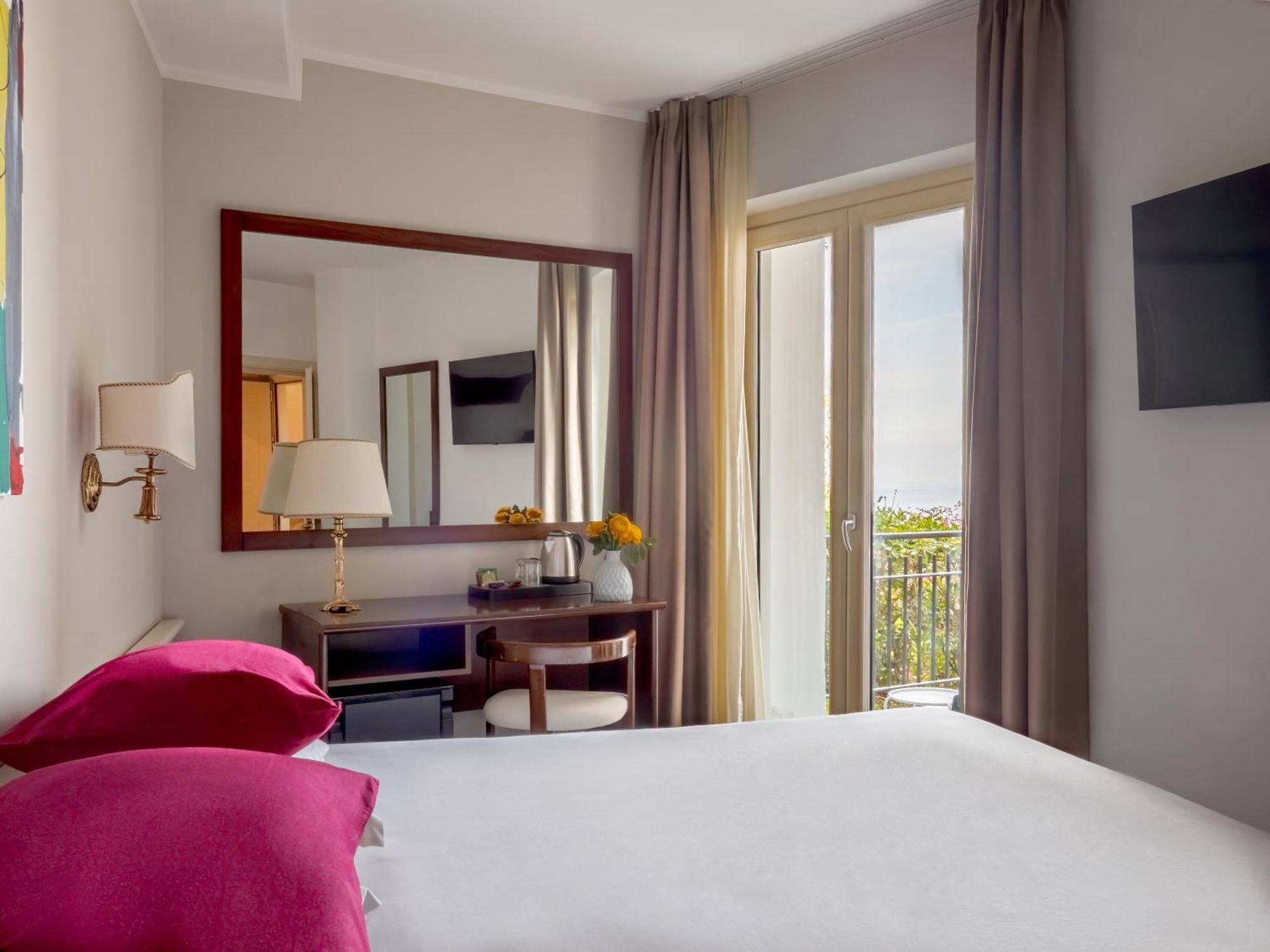 Hotel Cristina Sant'Agnello Esterno foto